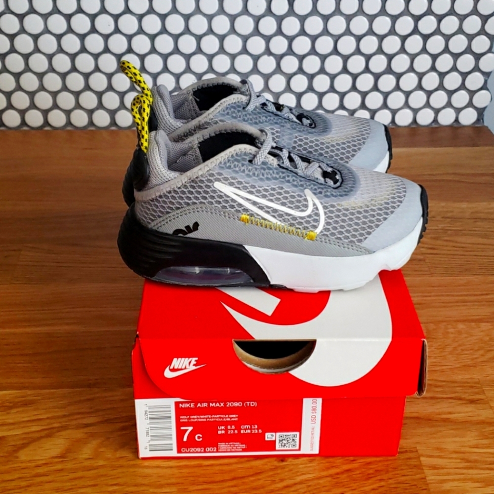 Nike Air Max 2090 toddler 7c